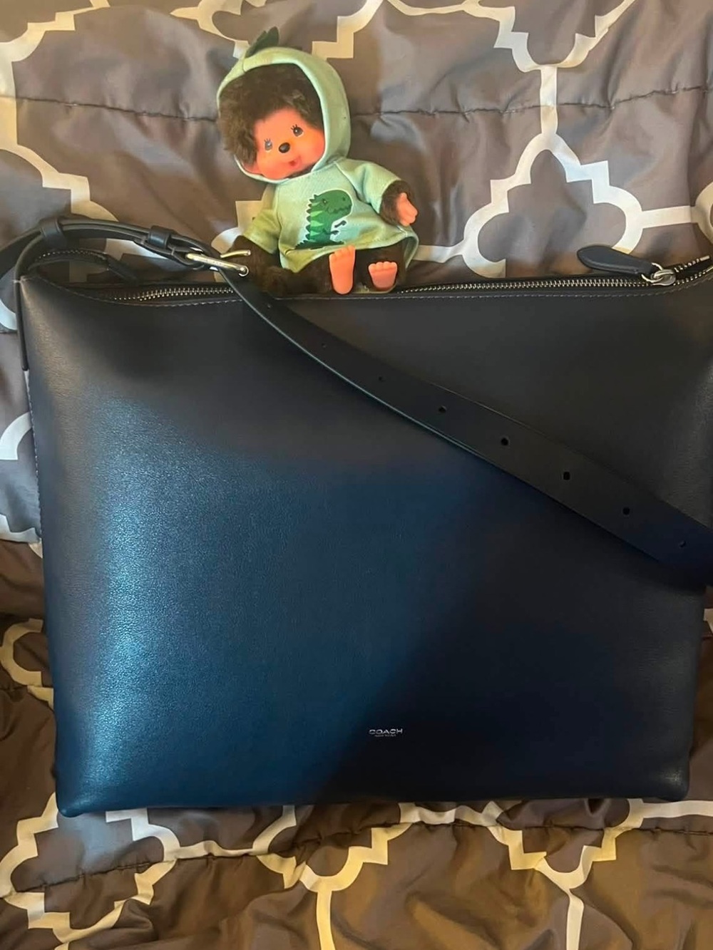 Coach Navy Blue Leather Mott Messenger bag sold out online - Picture 1 of 16